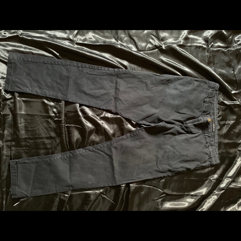 Black fried denim skinny pants